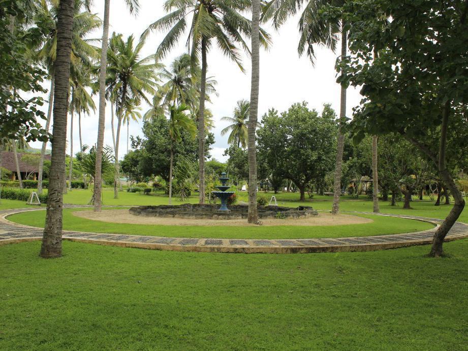 Tastura Beach Hotel Kuta  外观 照片