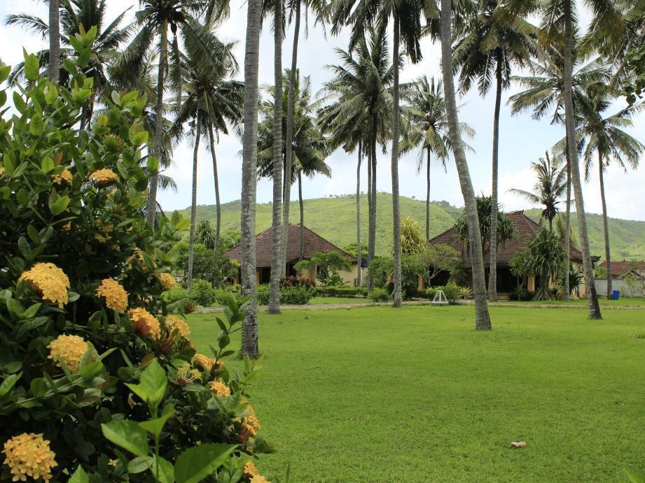 Tastura Beach Hotel Kuta  外观 照片