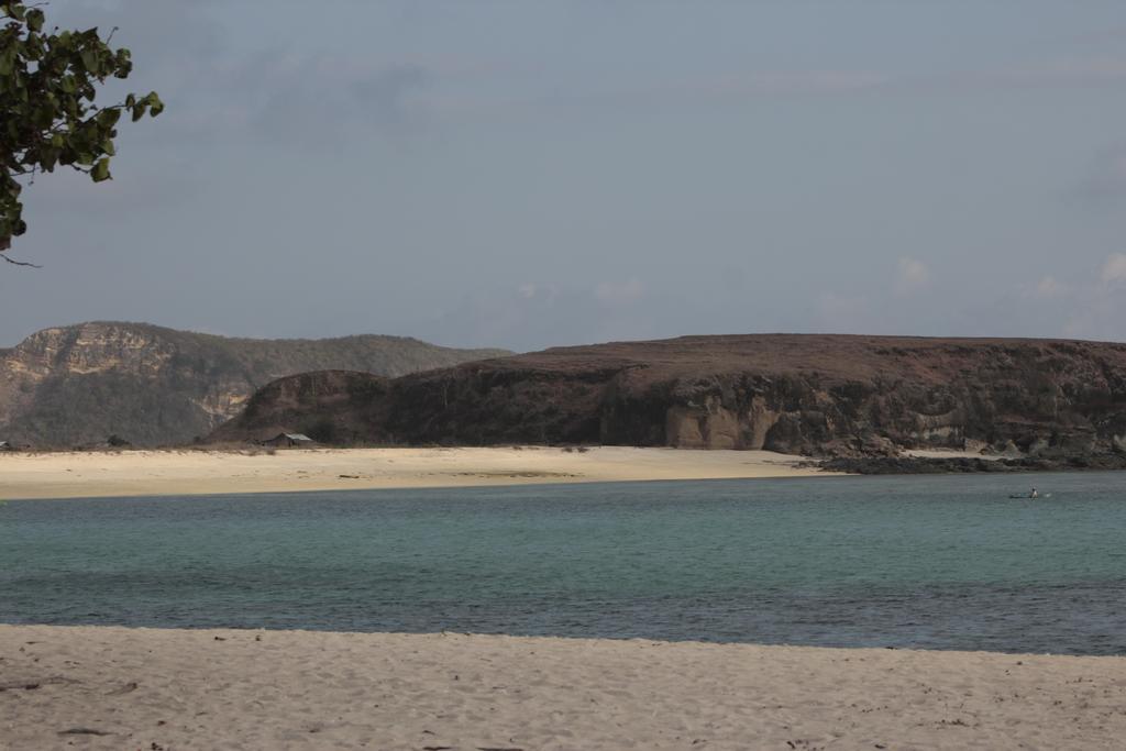 Tastura Beach Hotel Kuta  外观 照片