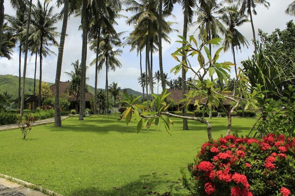 Tastura Beach Hotel Kuta  外观 照片